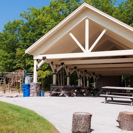 Great Blue Resorts - Lantern Bay Resort Gravenhurst Exterior photo